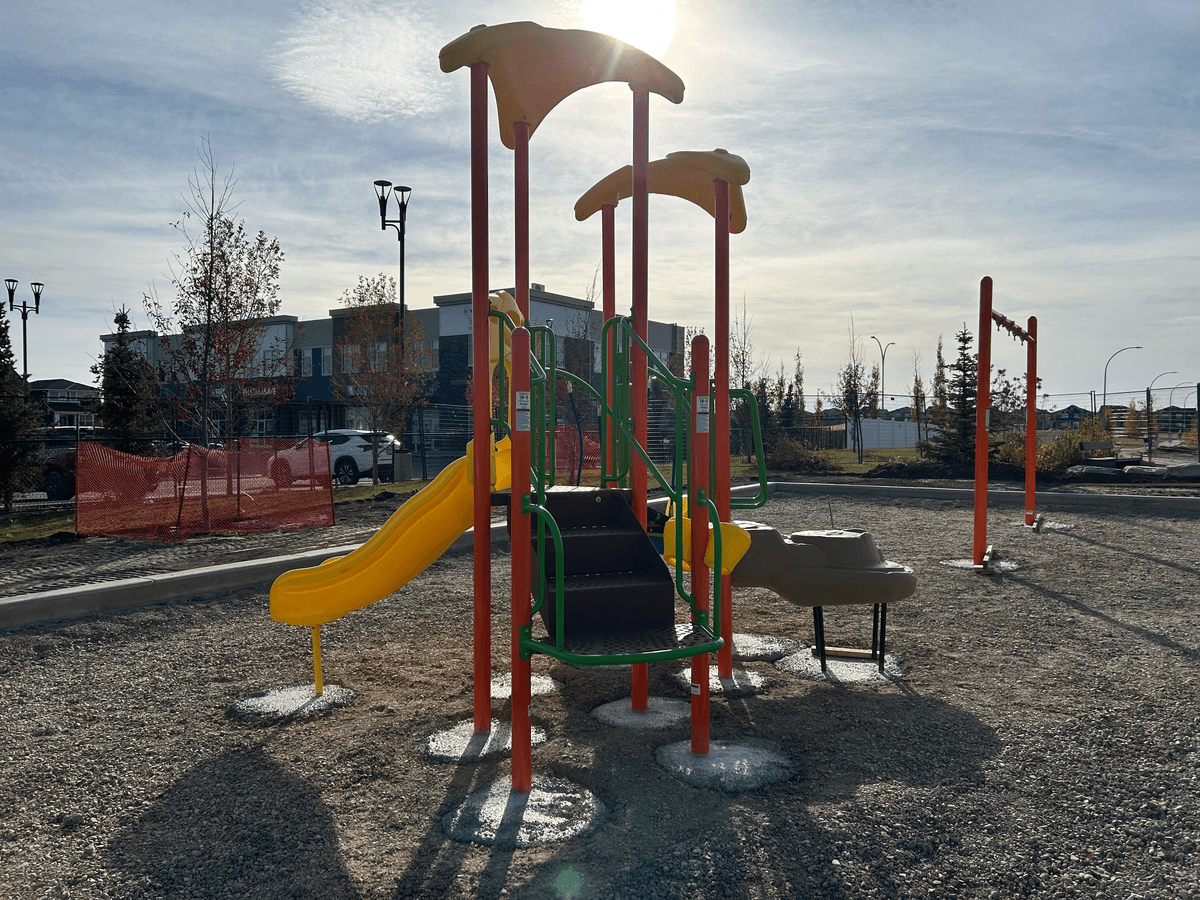 Playground: Cornerstone Way & Cornerstone Dr NE