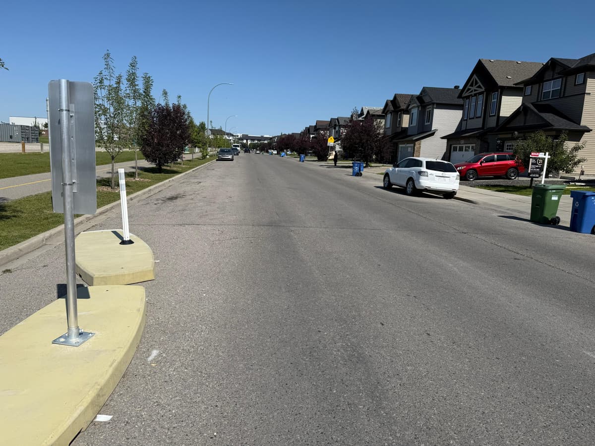 Traffic calming: Skyview Ranch St & Skyview Ranch Pt Heath